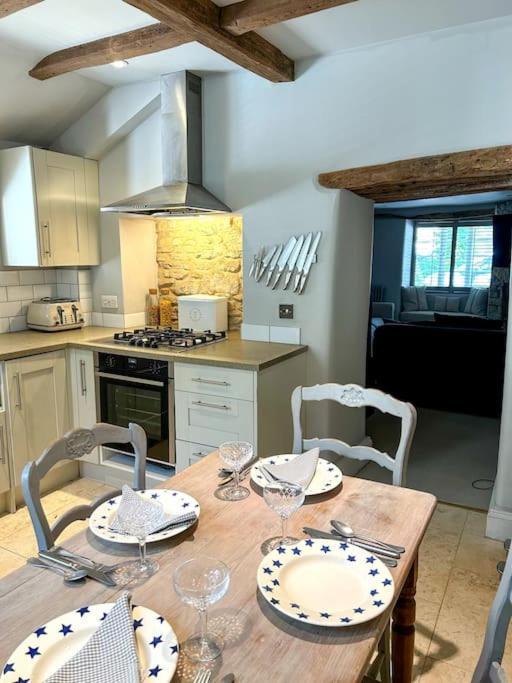Cotswold Cottage- Central ويتني المظهر الخارجي الصورة